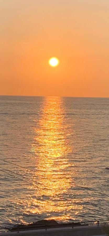Nontiscordardime Apt Torre A Mare Εξωτερικό φωτογραφία